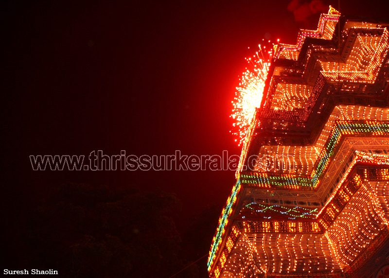 thrissur-pooram-2011- (123)